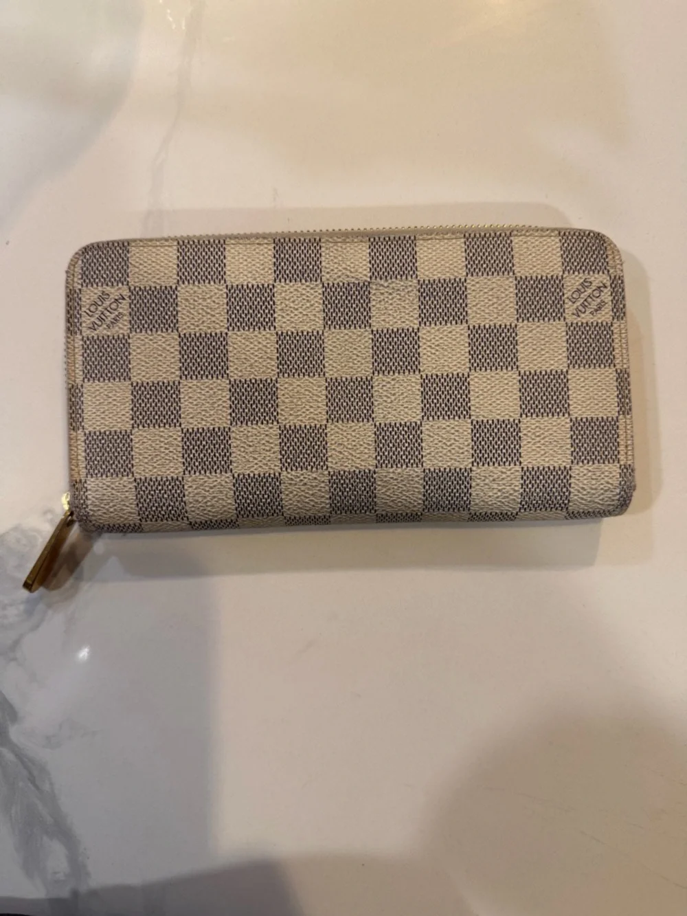 Louis Vuitton Damier Azur Zip-Around Wallet in White and Gray - Picture 2 of 12